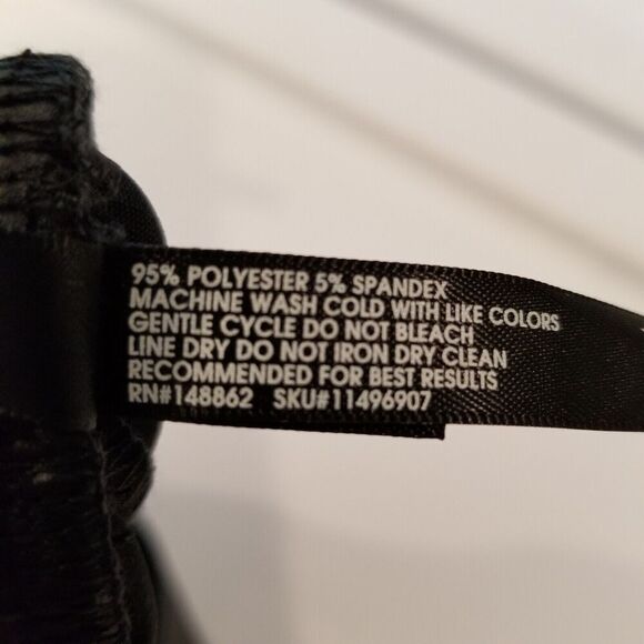 Torrid Women Plus Full Length Signature Waist Faux Leather Legging Size 2X Black - Picture 6 of 6